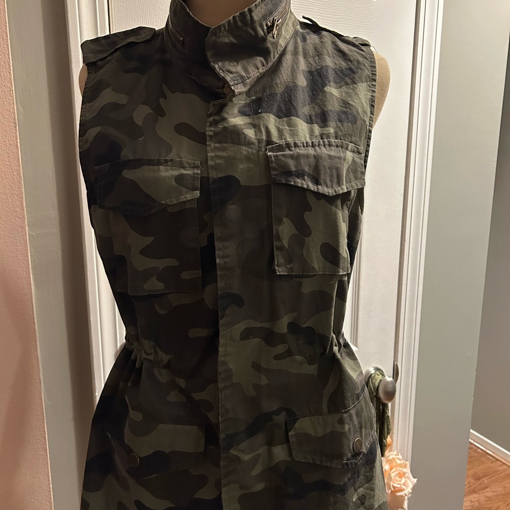 Camouflage Sleeveless Vest